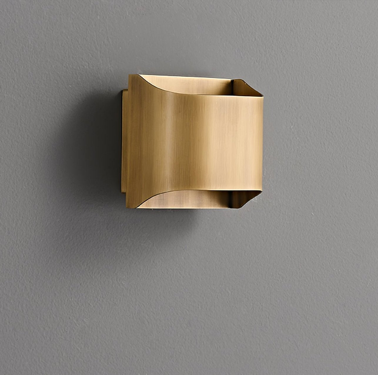 Brass Wall Lamp With Vintage Finish And Oil Coating NALANI