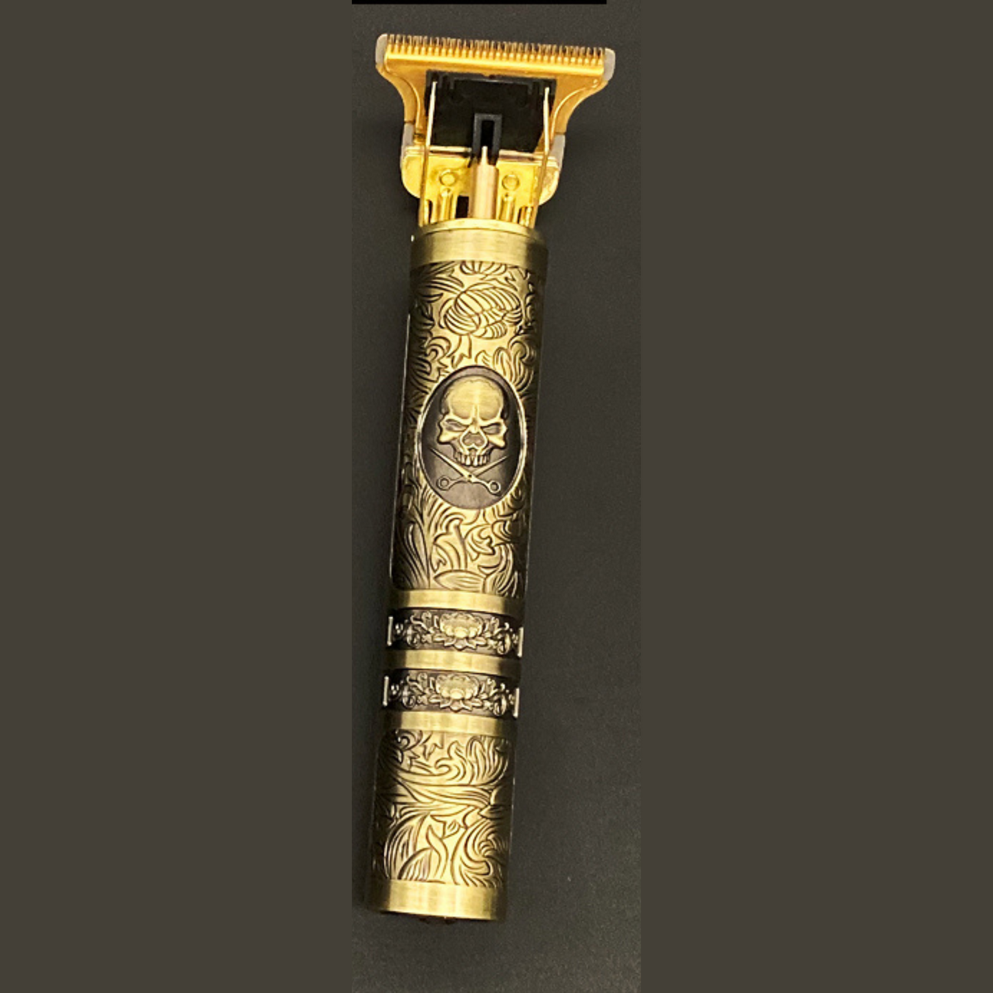 Rechargeable Vintage Barber Trimmer With Attachments Skull Goud NALANI