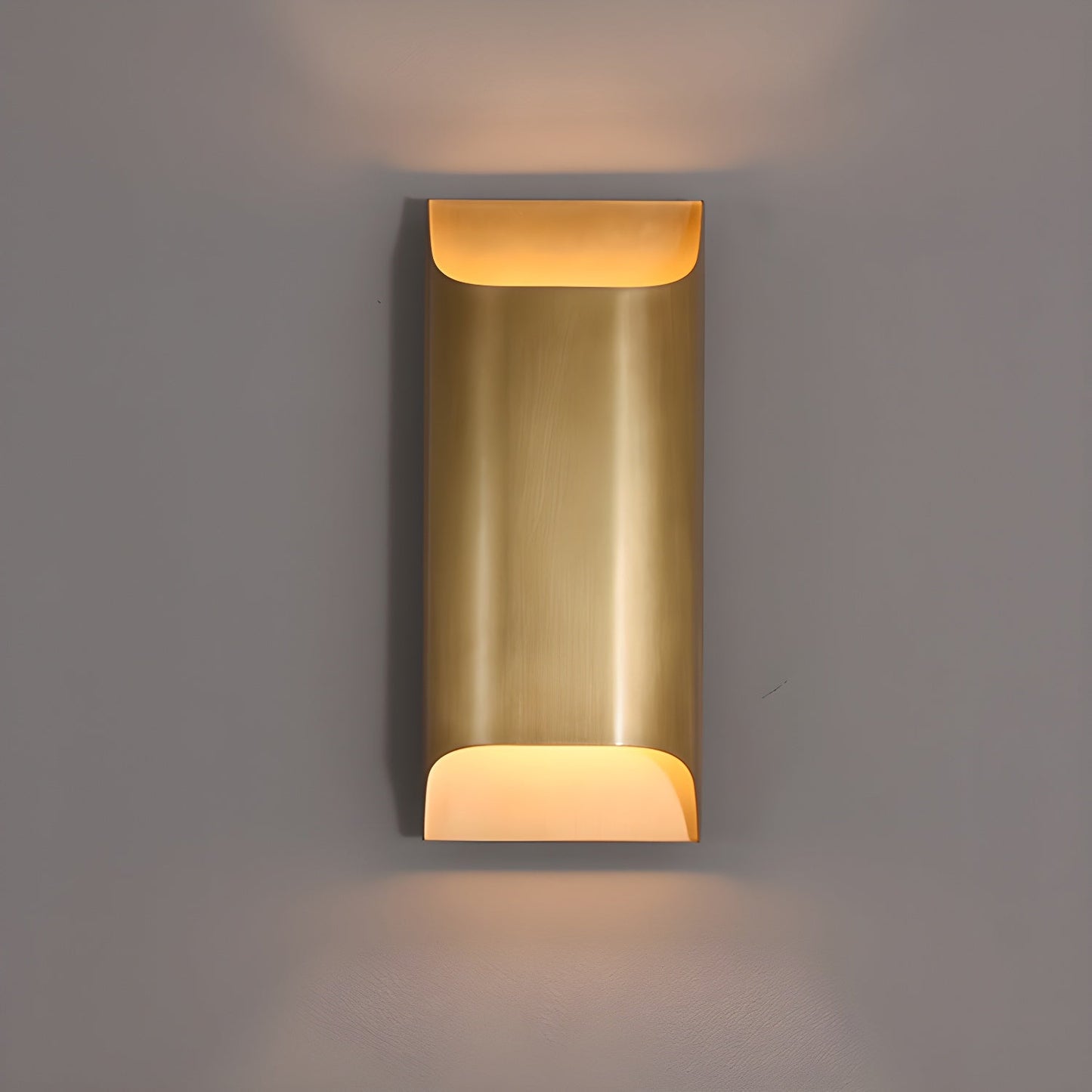 Brass Wall Lamp With Vintage Finish And Oil Coating NALANI