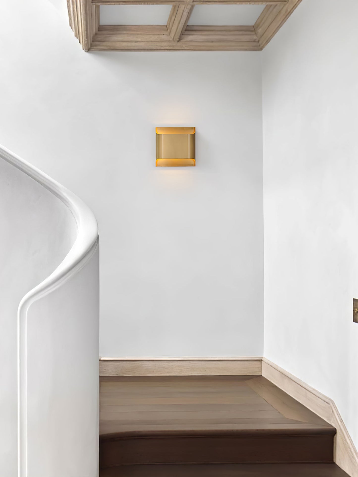Brass Wall Lamp With Vintage Finish And Oil Coating NALANI