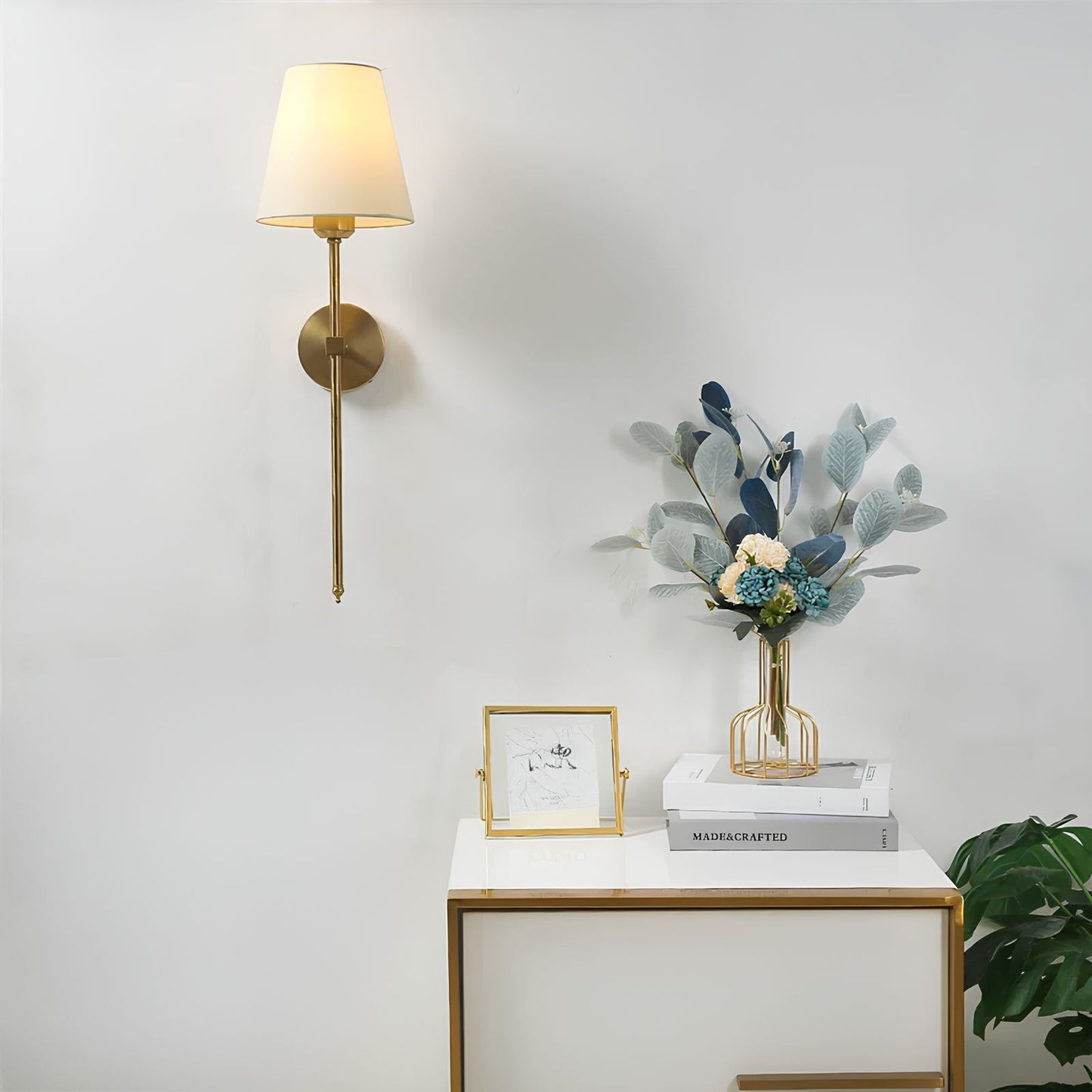 Classic Elegance Cordless Wall Light for Timeless Home Decor NaLani