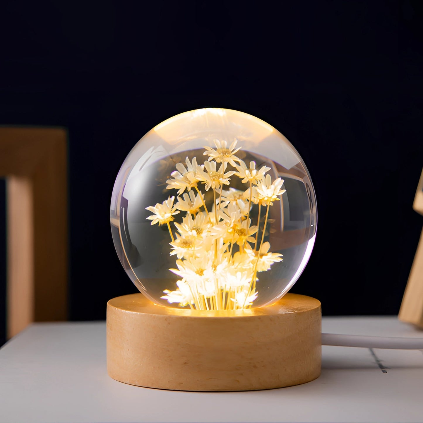 Dandelion Resin Lamp With LED Wooden Base Night Light Geel Margriet Round A NALANI