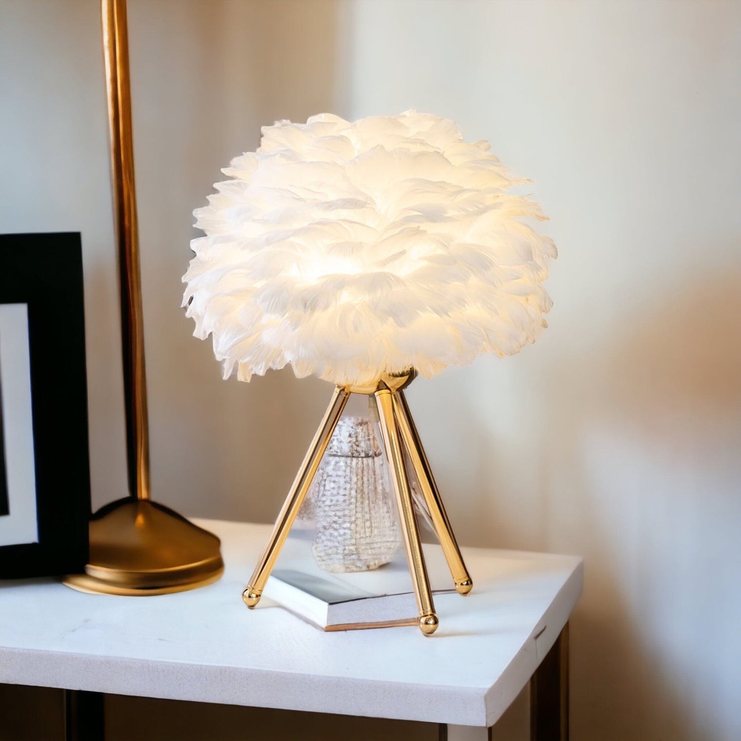 Elegant Feather Table Lamp With Soft Golden Ambient Light NALANI