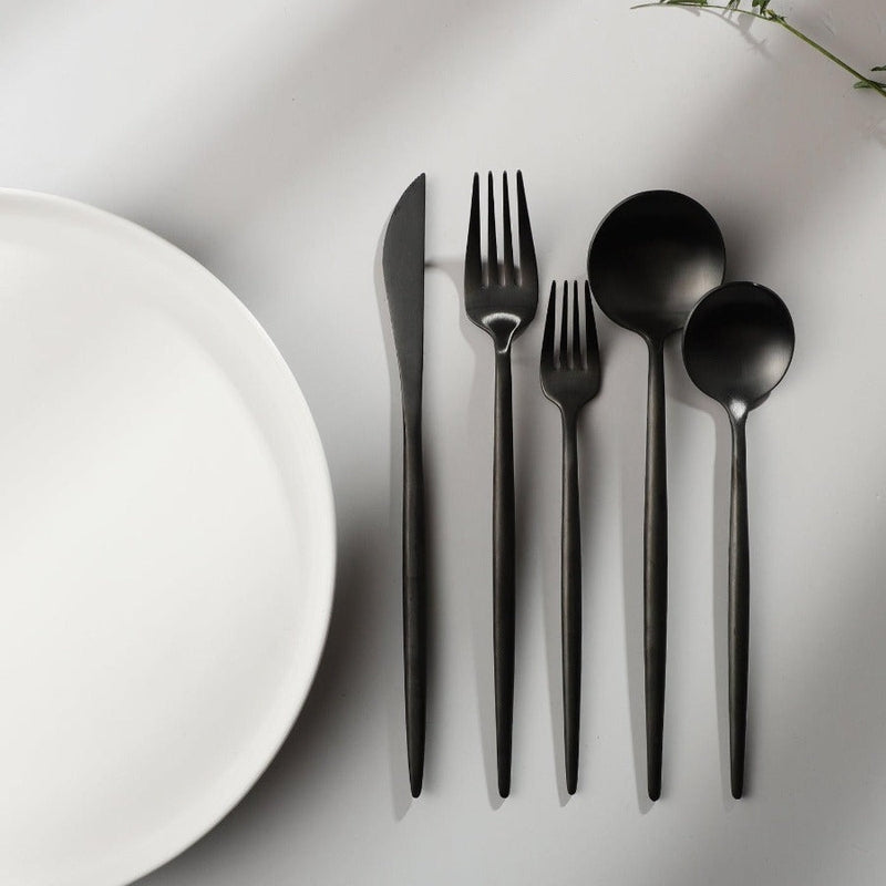Elegant Golden Minimalist Cutlery Set For Modern Dining NALANI