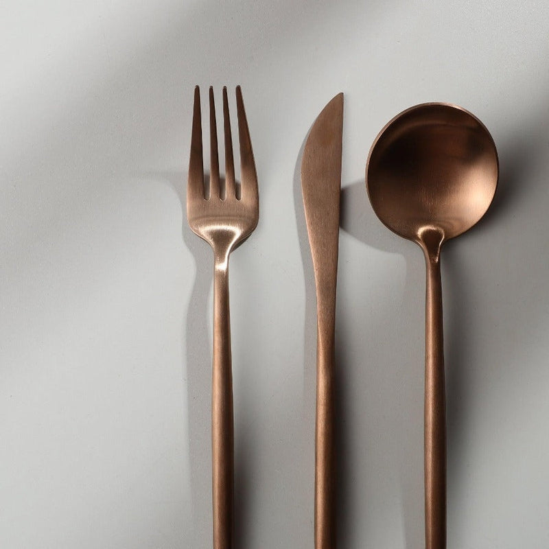 Elegant Golden Minimalist Cutlery Set For Modern Dining NALANI