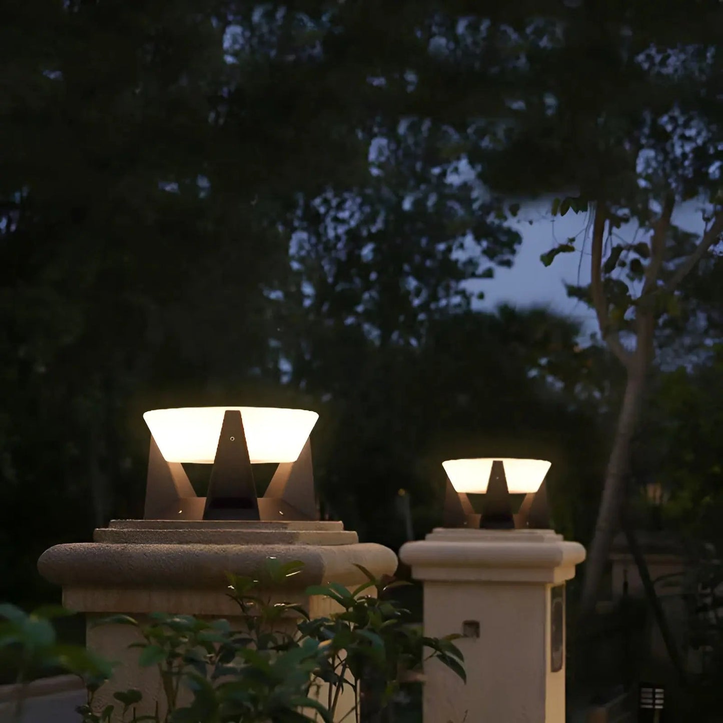 Japanese Style Solar Garden Lamp for Elegant Outdoor Lighting NaLani