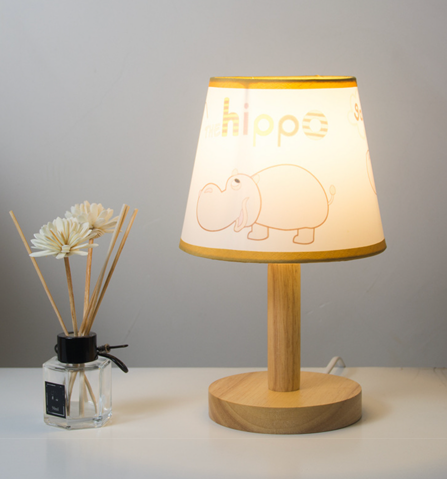 Korean Retro Pleated Table Lamp for Elegant Home Lighting NALANI