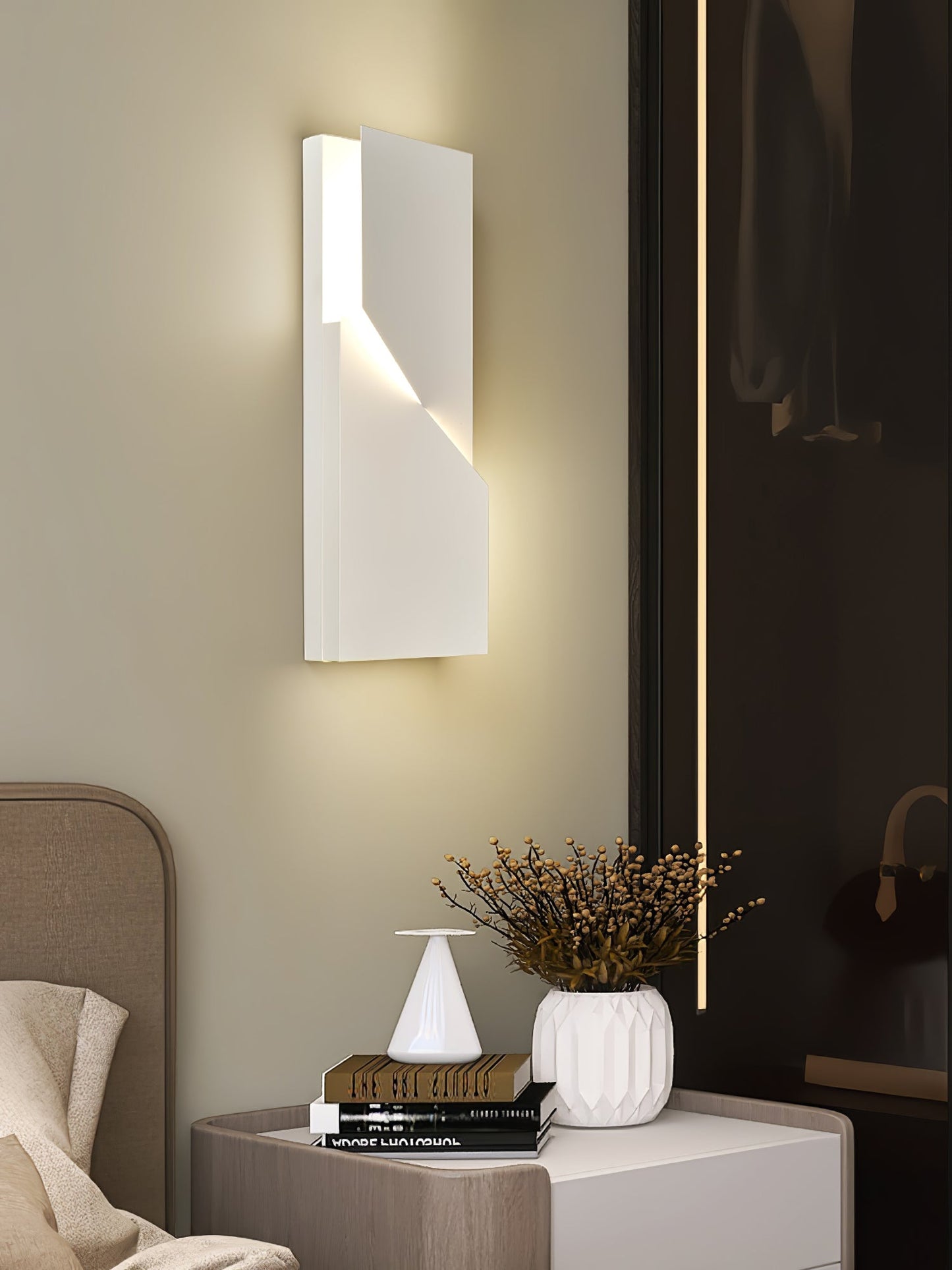 LED Diffused Aluminum Wall Sconce Matte White Modern NALANI