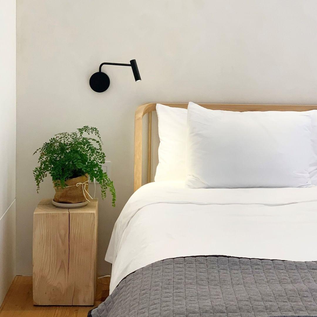 Minimalist Disc LED Wall Sconce With Adjustable Arm NALANI