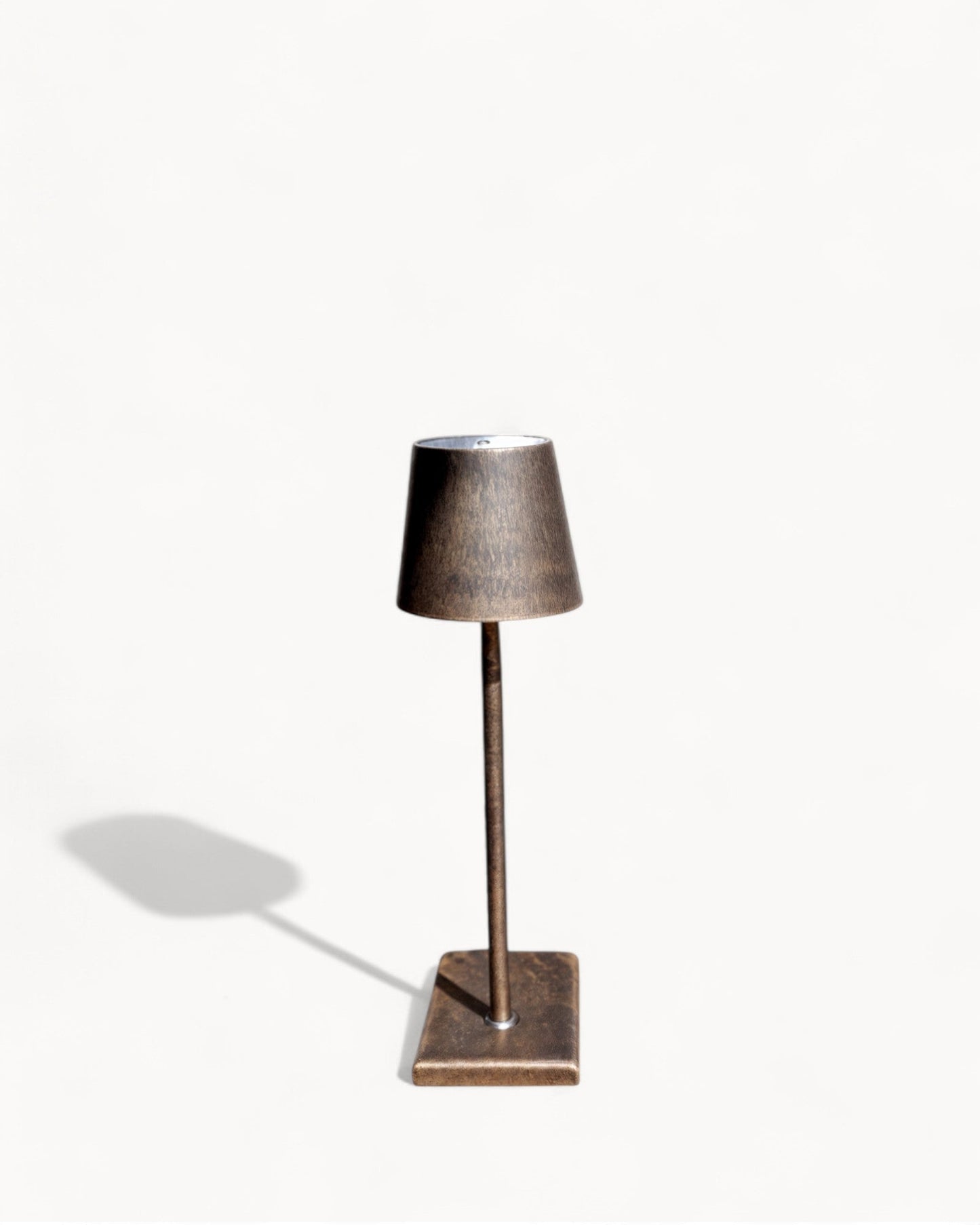 Navetti | LED table lamp with 3-colour touch control and USB charging Bronze NaLani
