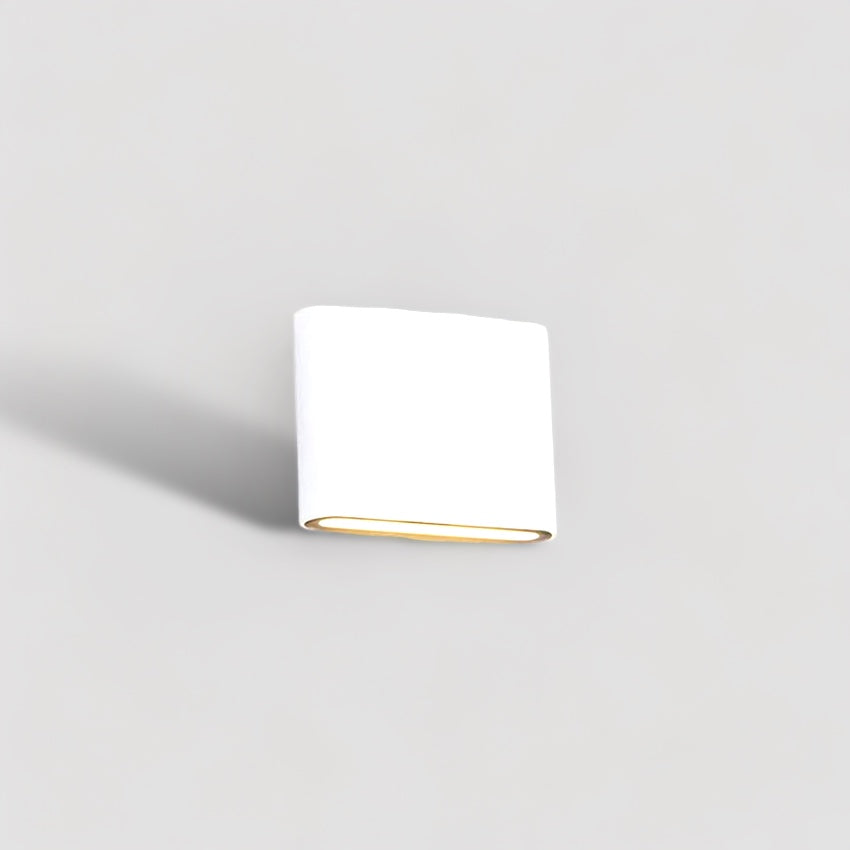 Waterproof Outdoor Wall Lamp with Weather Resistant Design NaLani