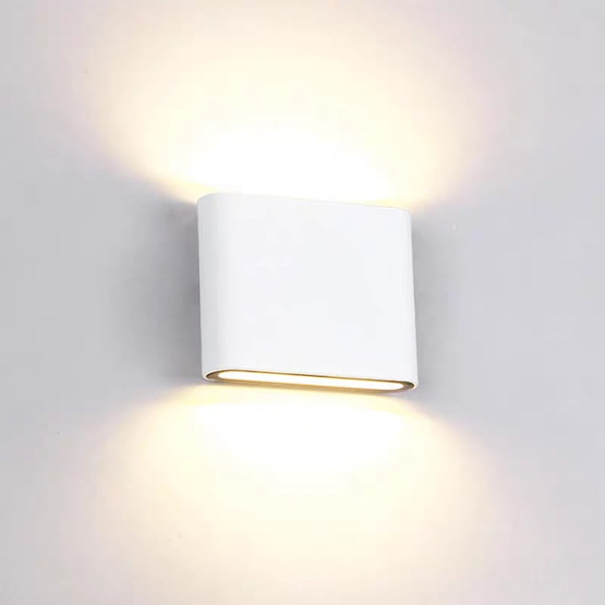 Waterproof Outdoor Wall Lamp with Weather Resistant Design NaLani