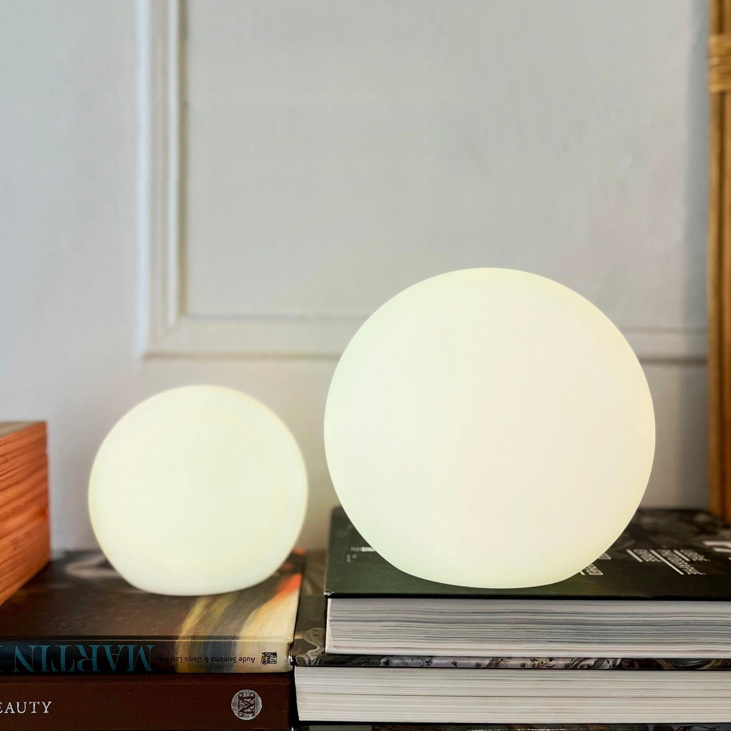 Wireless LED Table Lamp With Rechargeable Batteries NALANI