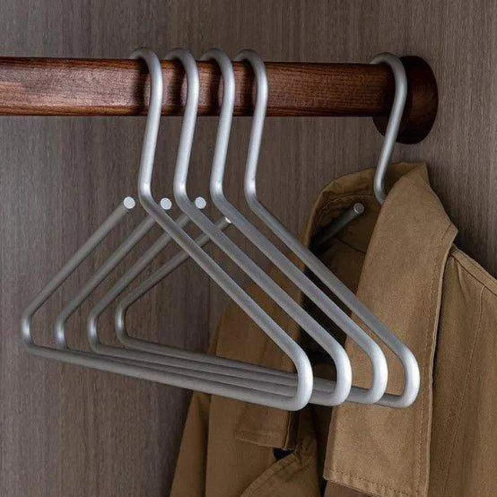 Set Of 5 Clothes Hangers For Sleek Wardrobe Organization Silver NALANI