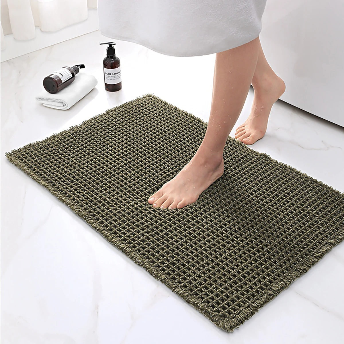 Non Slip Plush Bath Mat With Waffle Design Absorbent Green NALANI