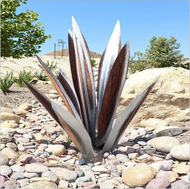 Anti-rust Metal Tequila Agave Plant Silver Medium-13.8” NALANI