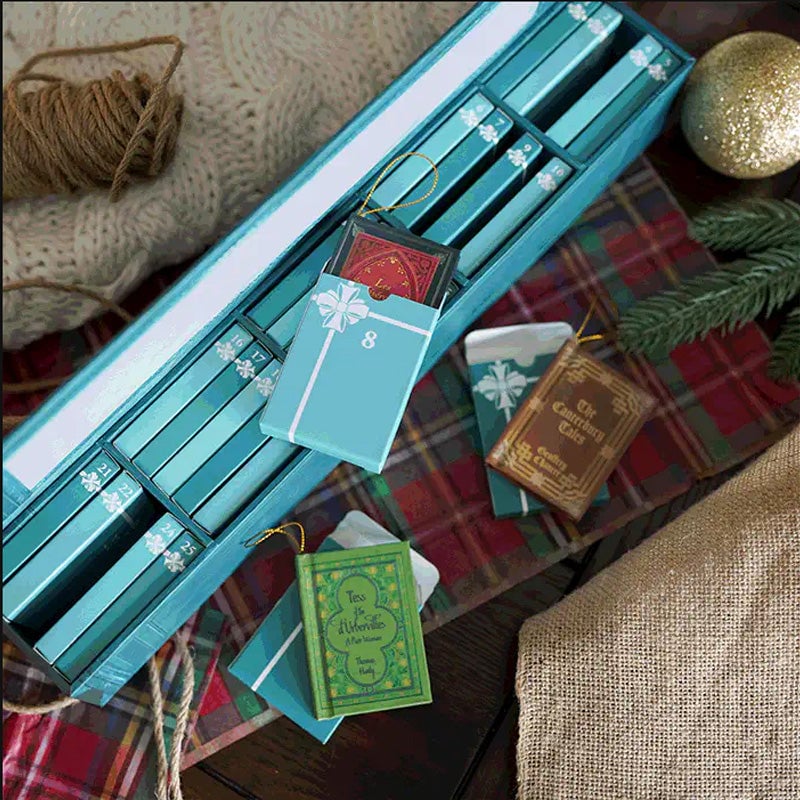 Mini Stationery Calendar Gift With 25 Literary Classics