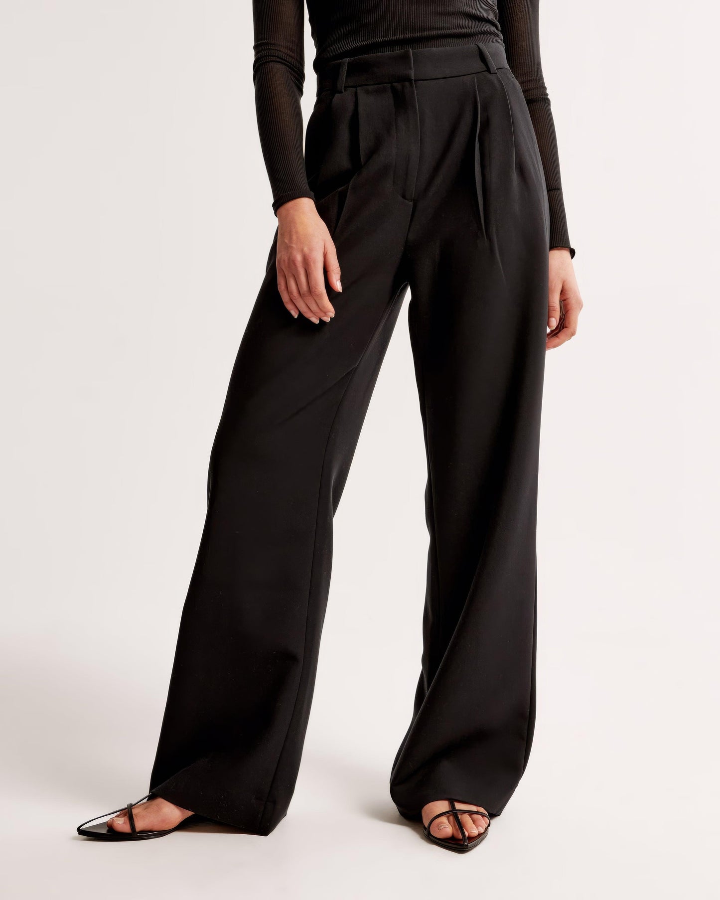 High Waist Pleated Leg Trousers With Tailored Fit For Women