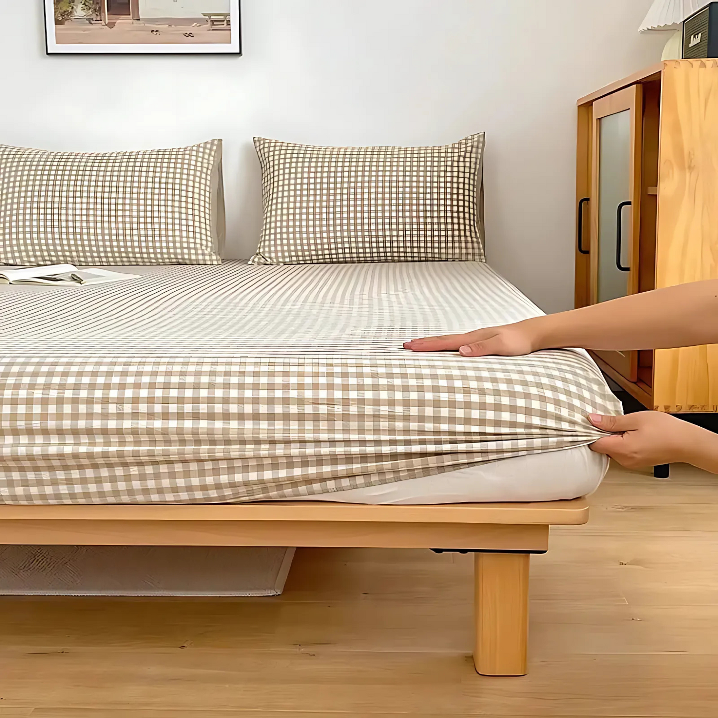 Classic Checkerboard Fitted Sheet for Minimalist Bedroom Decor Beige NaLani