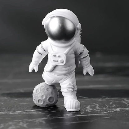4 Piece Astronaut Figure Statue Figurine Educational Toy Home Decor NaLani