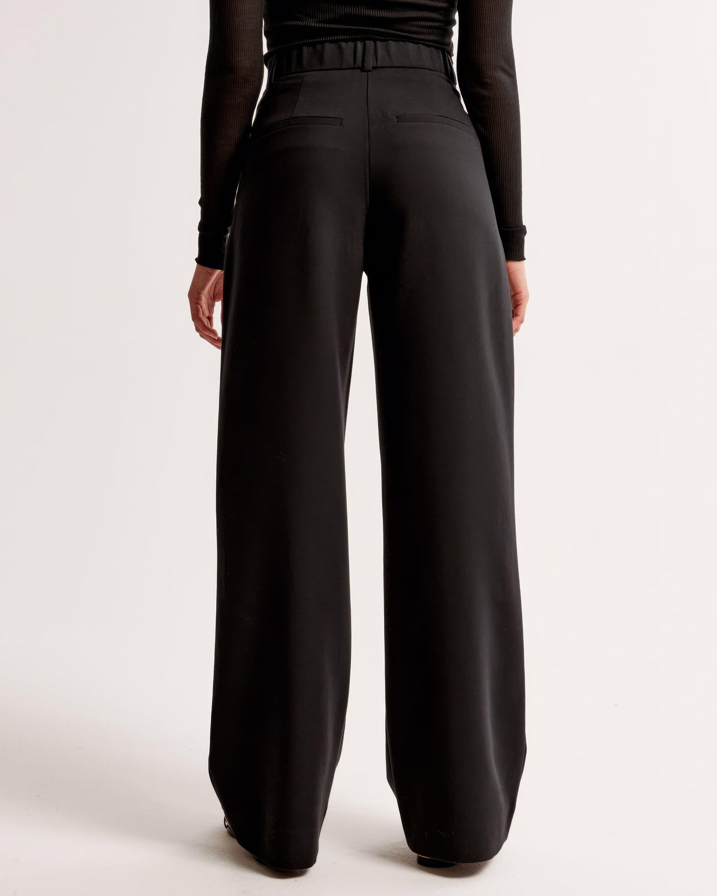 High Waist Pleated Leg Trousers With Tailored Fit For Women