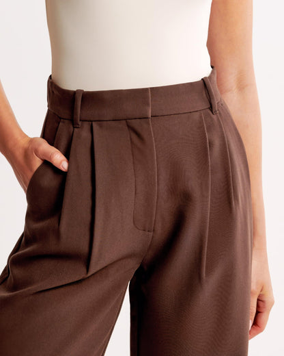 High Waist Pleated Leg Trousers With Tailored Fit For Women