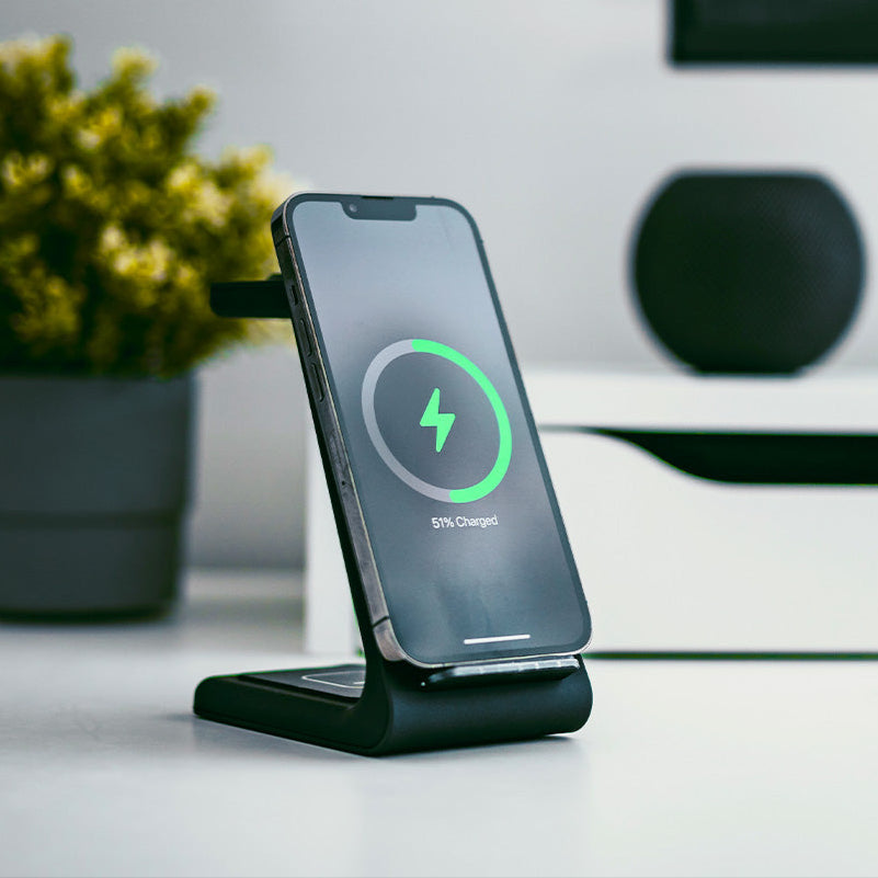 Three In One Wireless Charger For Smartphone Watch Earbuds NALANI