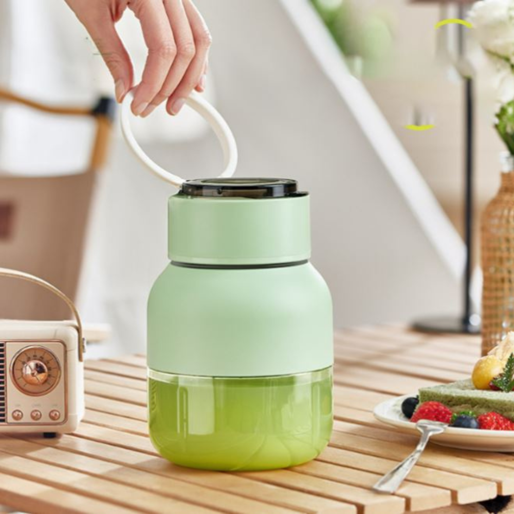 Cordless Portable Juicer And Smoothie Maker For Drinks Green NALANI