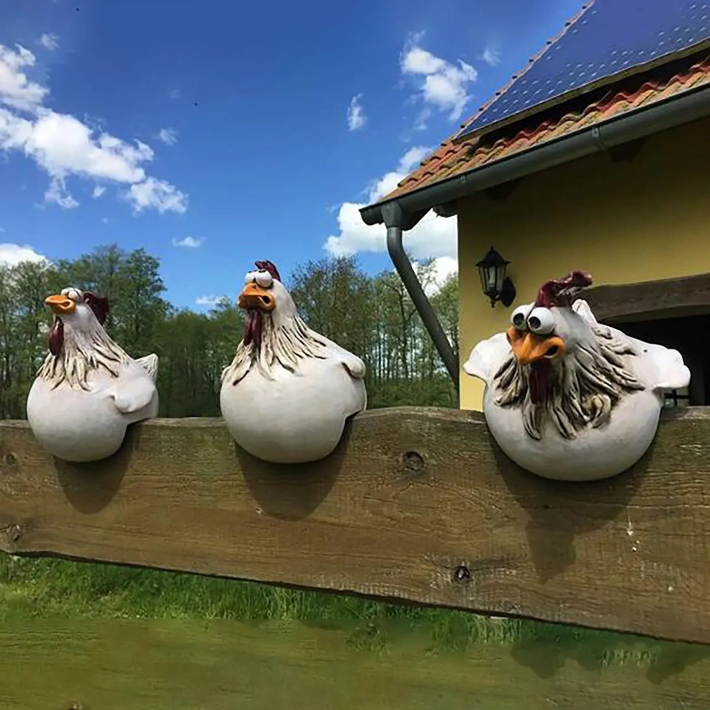 Funny Chicken Fence Decor Resin Garden Sculpture for Home Decoration NaLani