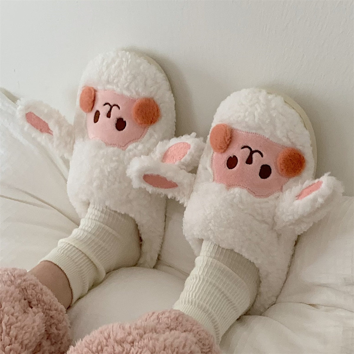 Fluffy Animal Slippers For Home All Ages Non Slip Sole White Sheep 42-43 NALANI