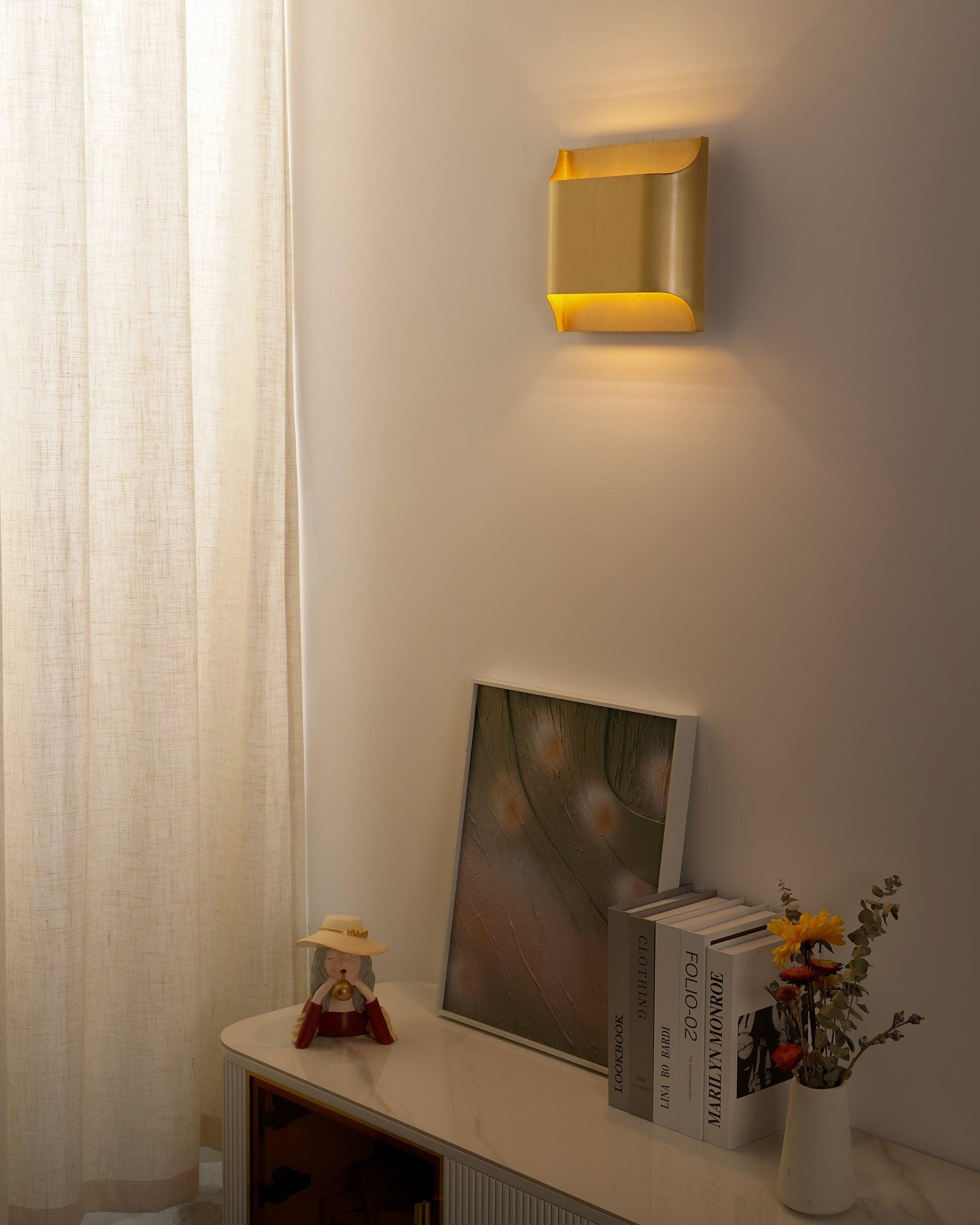Brass Wall Lamp With Vintage Finish And Oil Coating NALANI