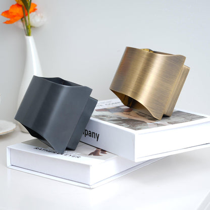 Brass Wall Lamp With Vintage Finish And Oil Coating NALANI