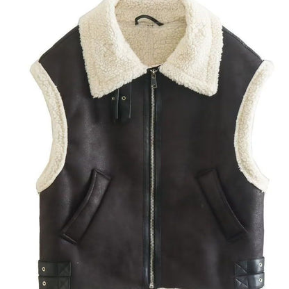 Chic Sleeveless Fur Vest Coat For Layering In Winter Warmth