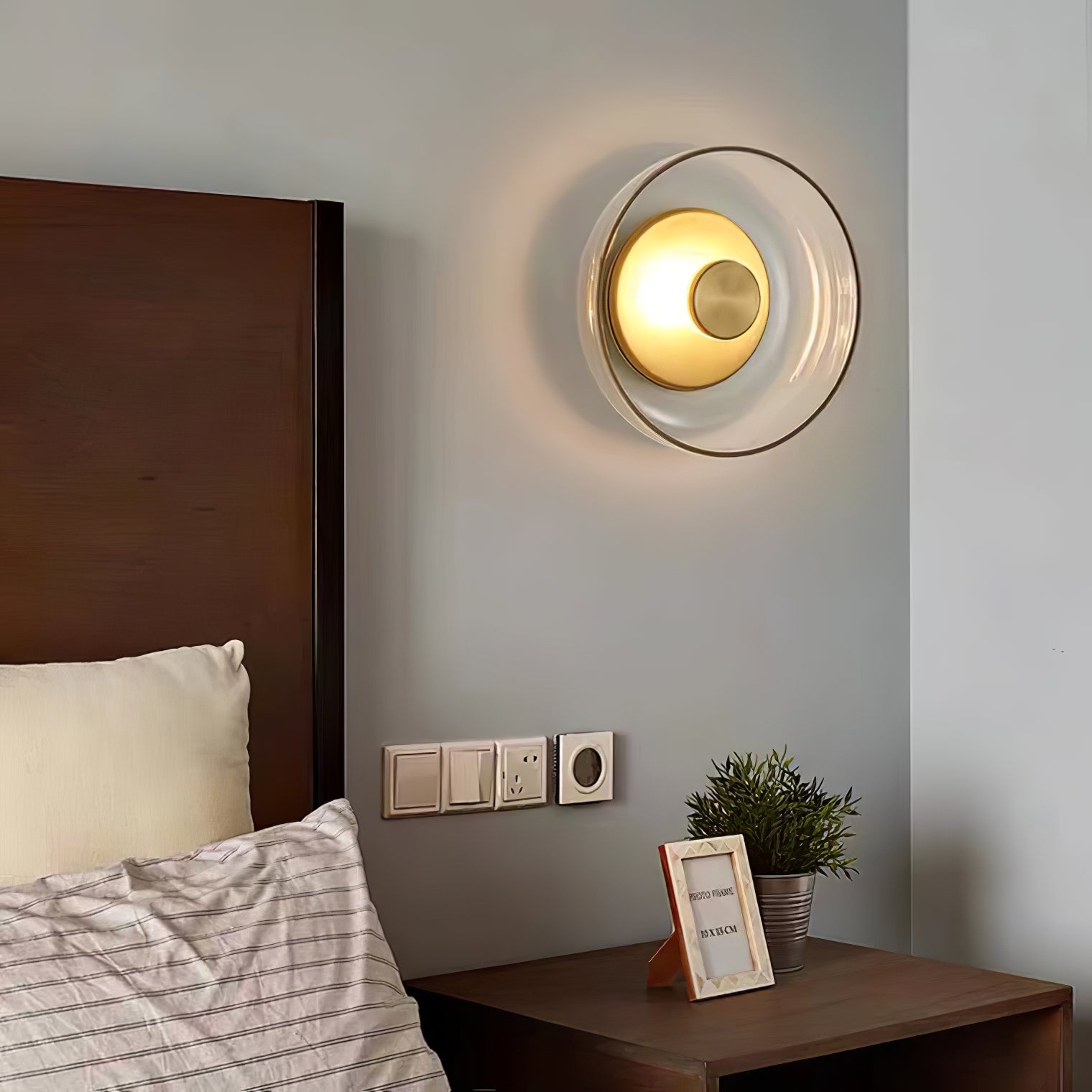 Ambient LED Wall Light With Glass And Brass Screen NALANI