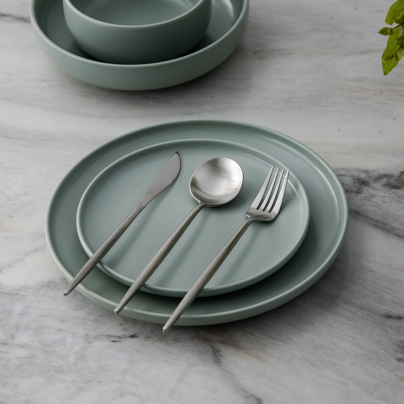 Elegant Golden Minimalist Cutlery Set For Modern Dining NALANI