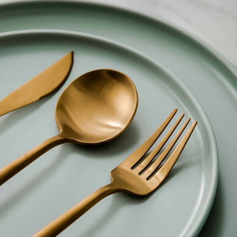 Elegant Golden Minimalist Cutlery Set For Modern Dining NALANI