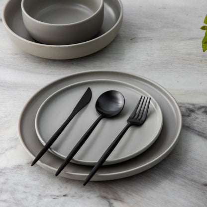 Elegant Golden Minimalist Cutlery Set For Modern Dining NALANI