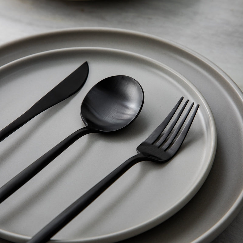 Elegant Golden Minimalist Cutlery Set For Modern Dining NALANI