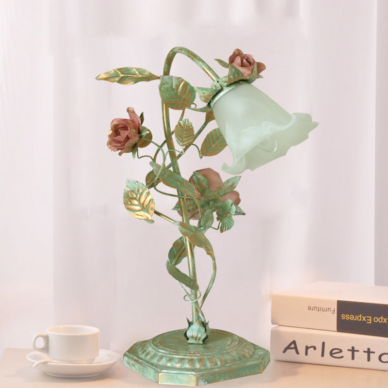 Green Floral Flared Nightstand Lamp With Two Lights 1.0 Green NALANI