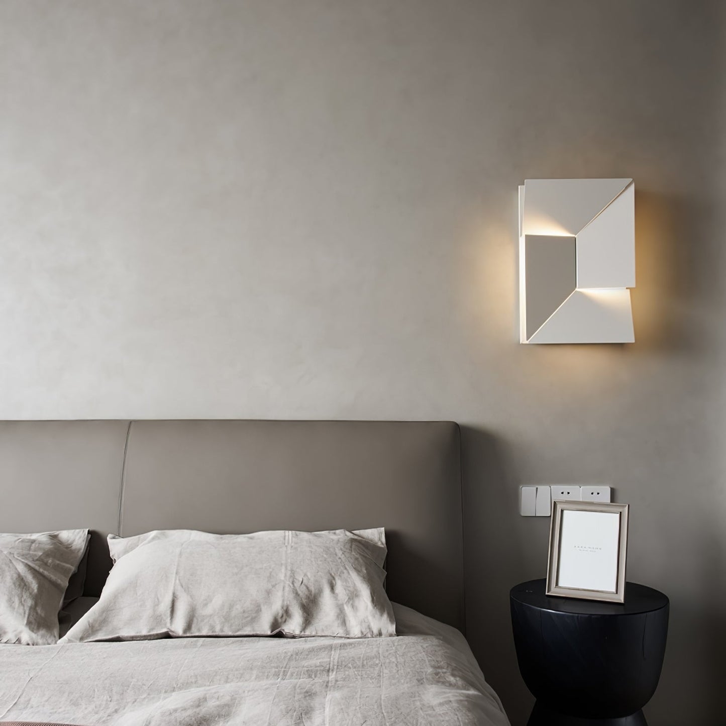 LED Diffused Aluminum Wall Sconce Matte White Modern NALANI