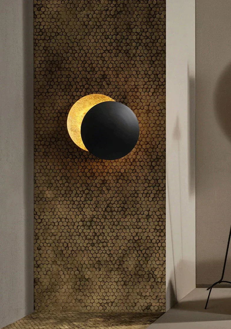 Lunar Eclipse Inspired LED Wall Lamp for Cozy Atmosphere NaLani
