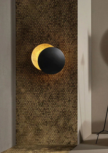 Lunar Eclipse Inspired LED Wall Lamp for Cozy Atmosphere NaLani