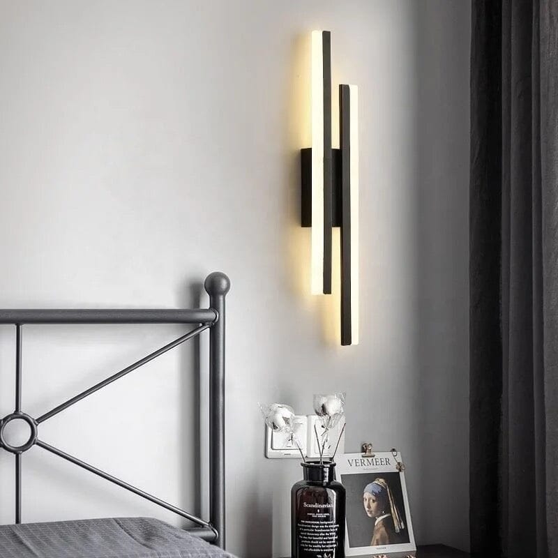 Modern Minimalist Wall Lamp with Energy Efficient LED Light NaLani
