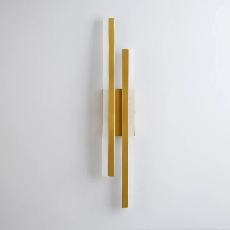 Modern Minimalist Wall Lamp with Energy Efficient LED Light NaLani