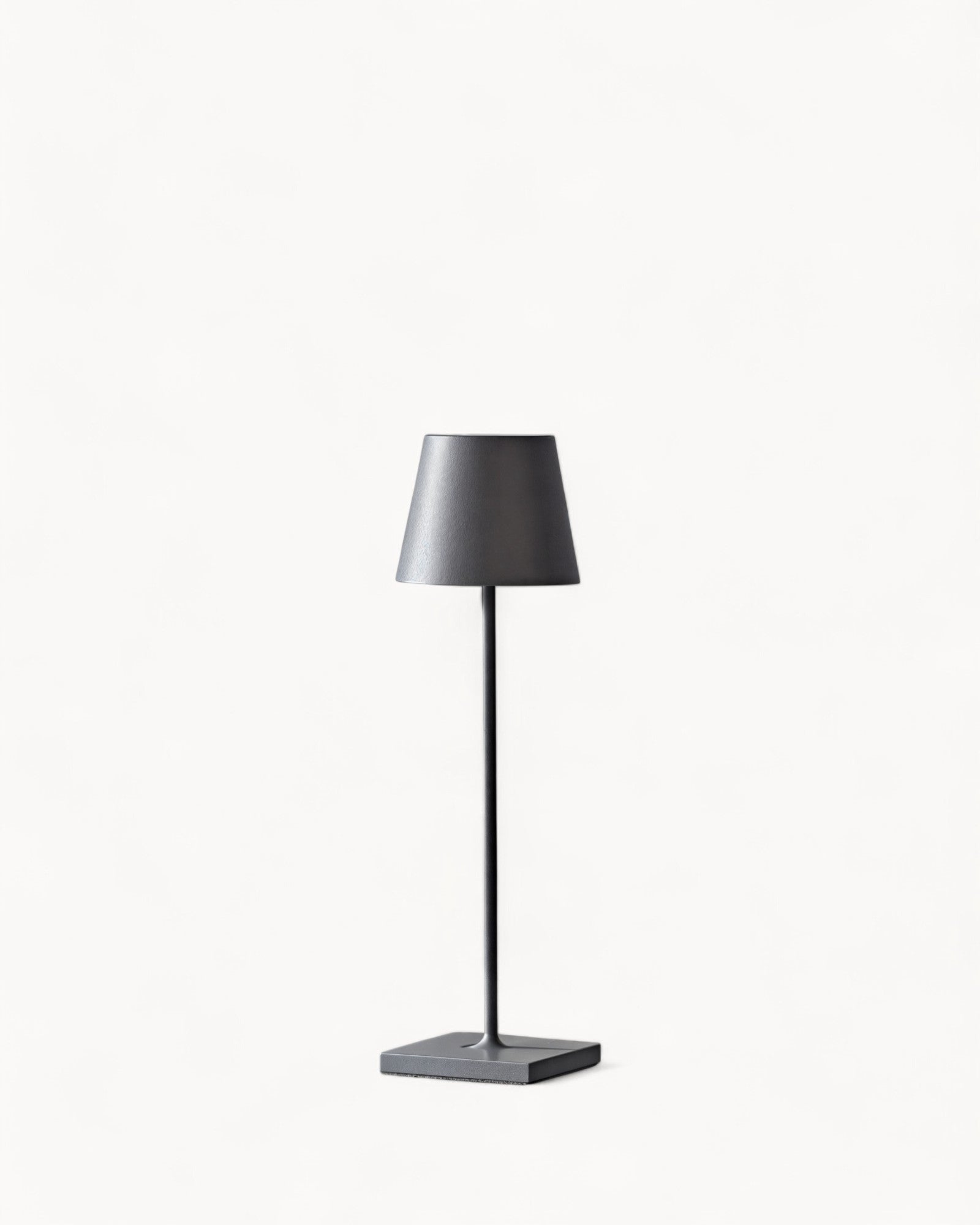 Navetti | LED table lamp with 3-colour touch control and USB charging NaLani
