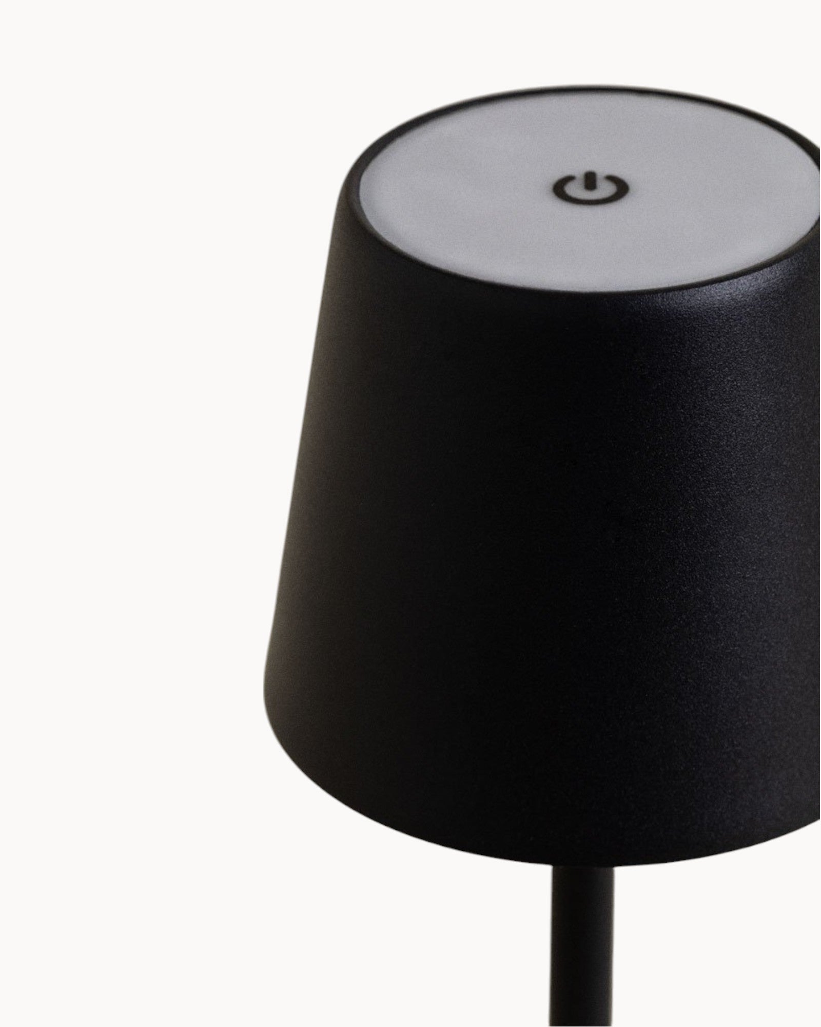 Navetti | LED table lamp with 3-colour touch control and USB charging NaLani
