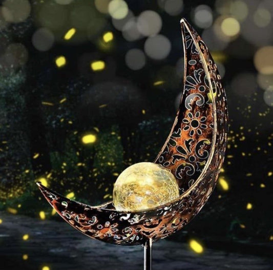 Outdoor Crescent Moon Led Light For Garden And Pathway Decor