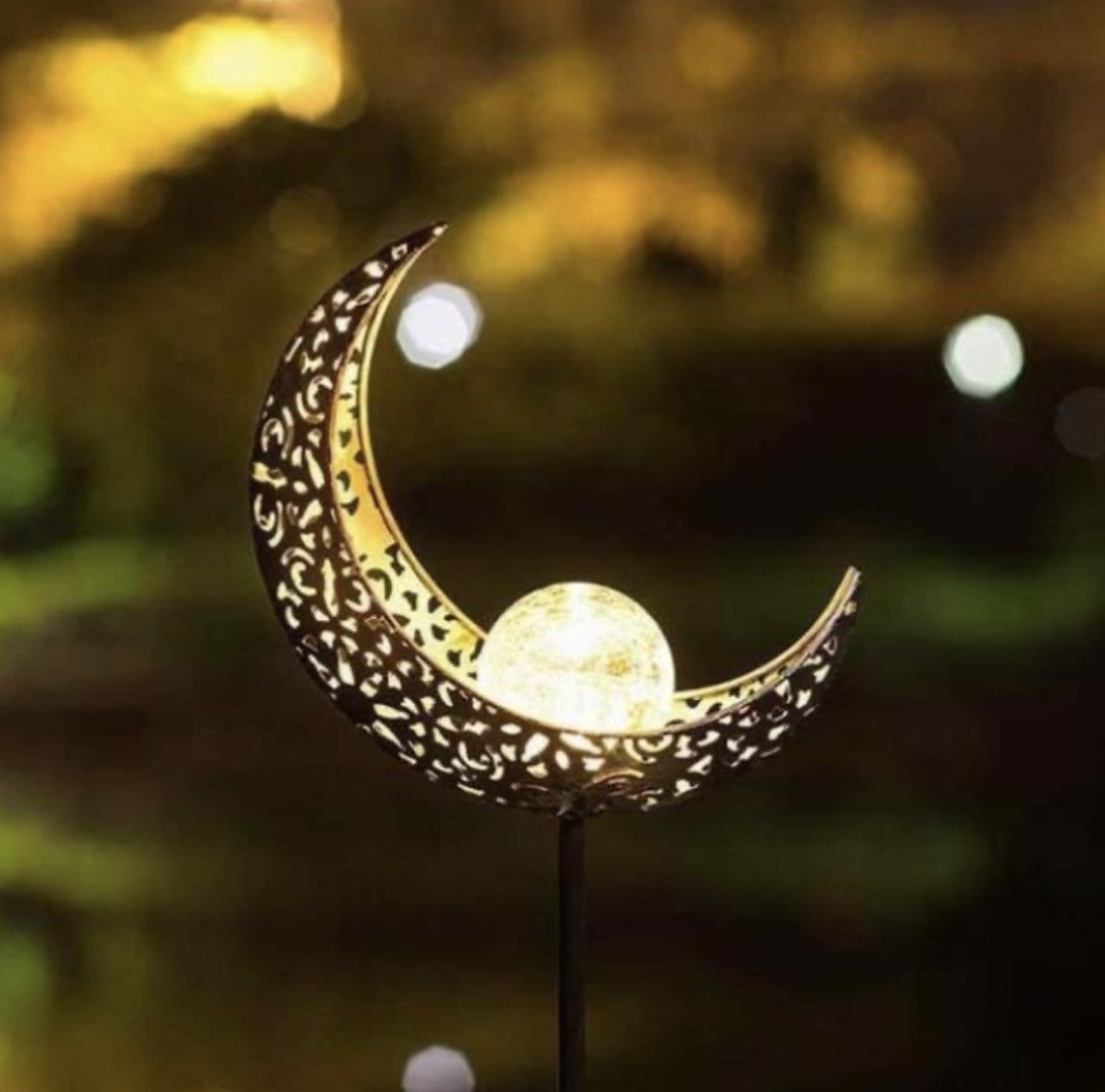 Outdoor Crescent Moon Led Light For Garden And Pathway Decor NALANI
