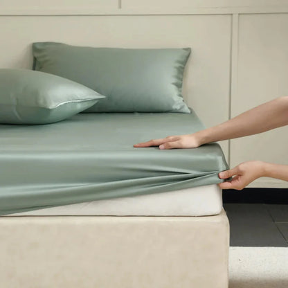 Premium Mulberry Silk Fitted Sheet Hypoallergenic Comfort Emerald green NALANI