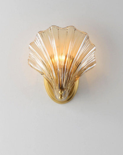 Shell Wall Light With Brass Finish Elegant Accent Lighting NALANI